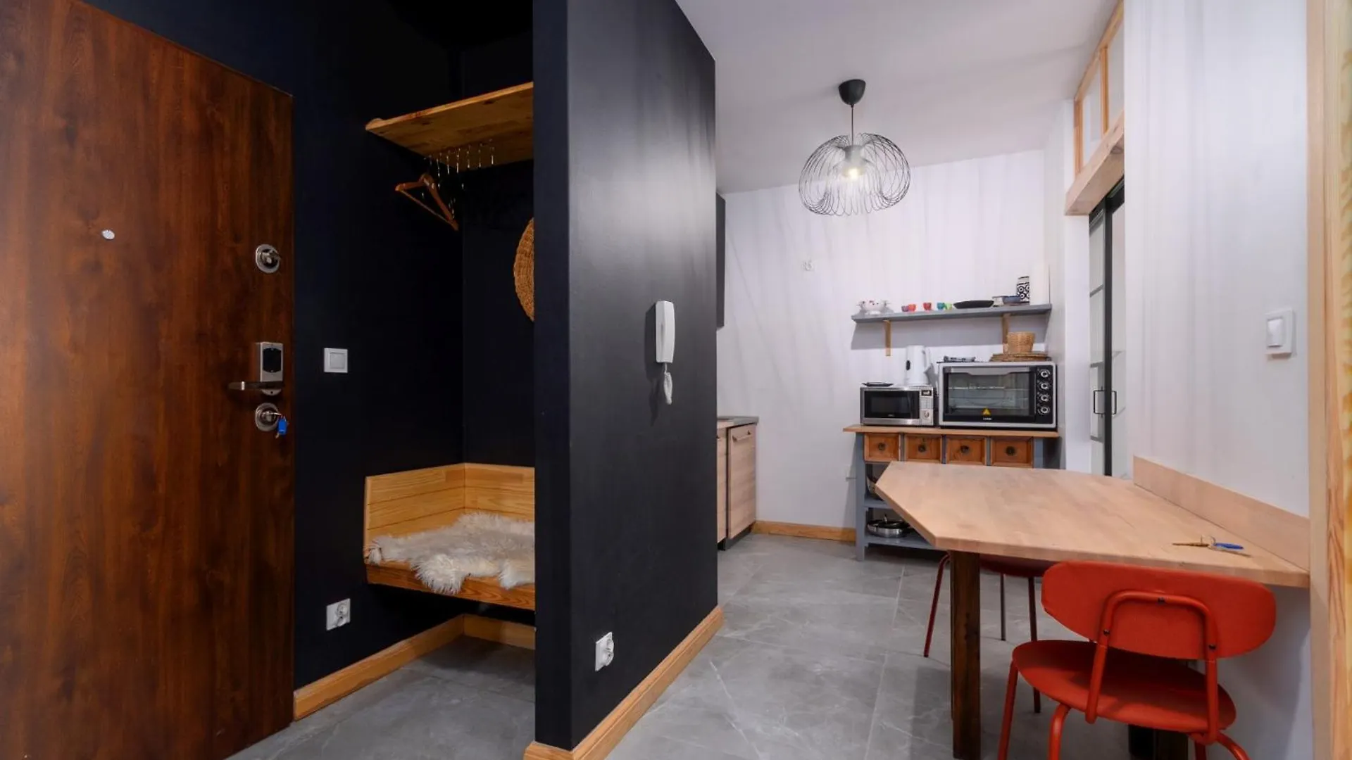 Paryski Zakatek Cosy Apartment Wroclaw 0*,  Polonya